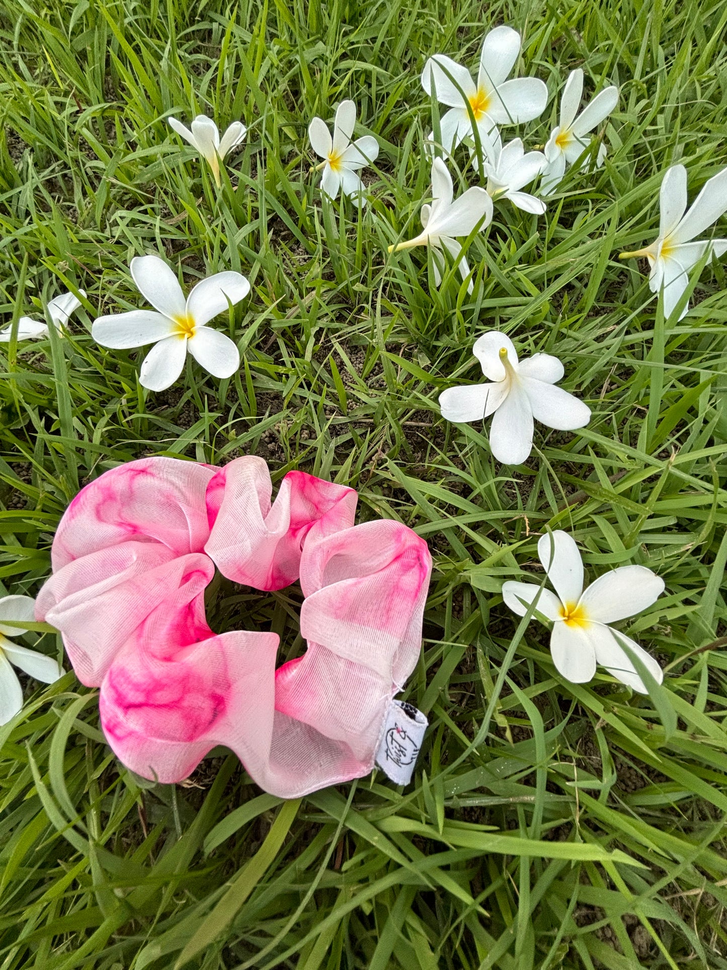 Pink & White Organza Scrunchie